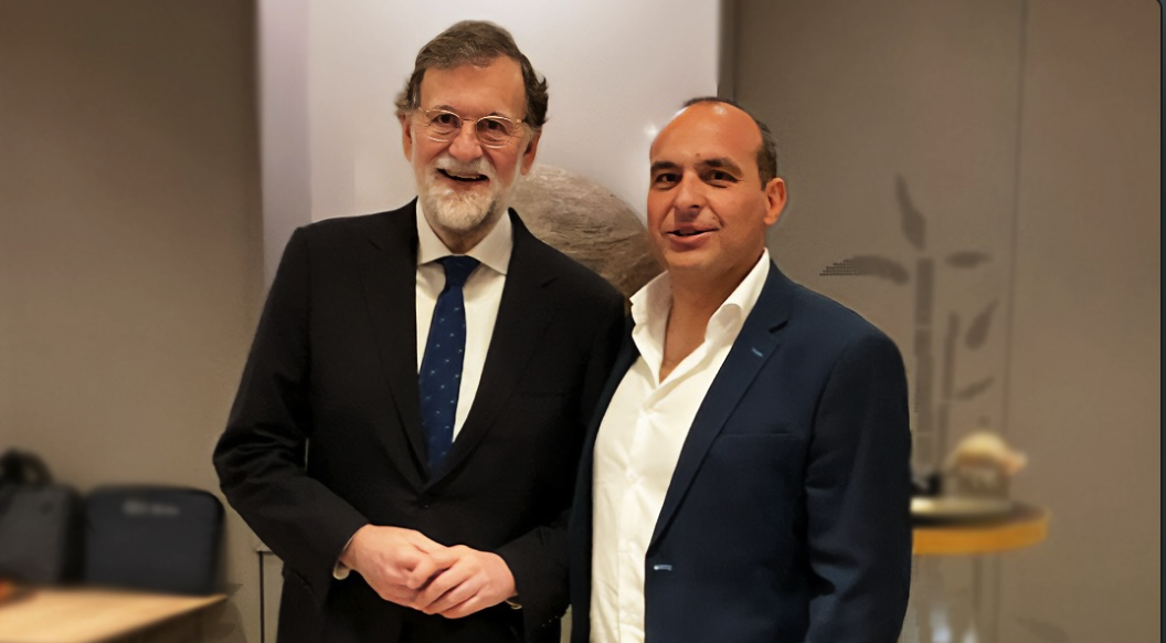 Mariano Rajoy junto a Francisco García, presidente de la D.O. Vinos de Madrid